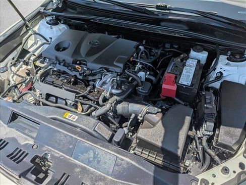 Used 2020 Toyota Camry XSE FWD image 21