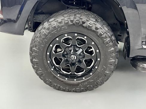 Used 2017 Toyota 4Runner Limited AWD/4WD image 8
