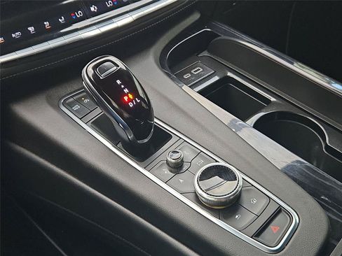Used 2024 Cadillac Escalade Sport w/ Touring Package AWD/4WD image 23