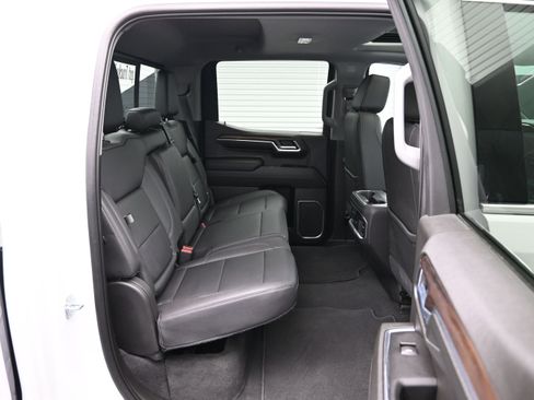 Used 2023 GMC Sierra 1500 SLT w/ SLT Premium Package AWD/4WD image 12