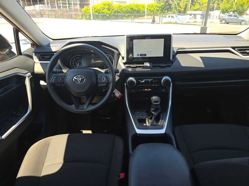 Certified 2025 Toyota RAV4 LE AWD/4WD image 18