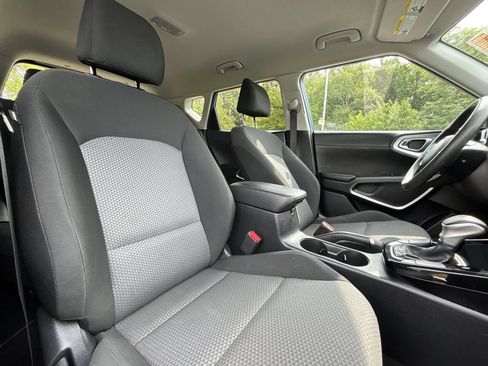 Used 2024 Kia Soul S FWD image 27