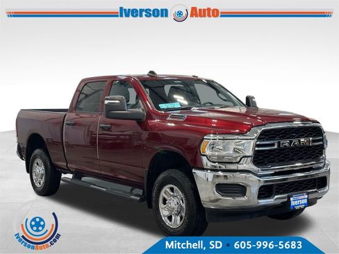 Used 2024 RAM 2500 Tradesman w/ Chrome Appearance Group AWD/4WD image 1