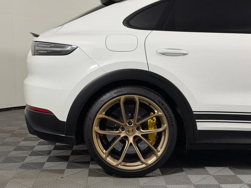 Certified 2023 Porsche Cayenne Turbo GT AWD/4WD image 12