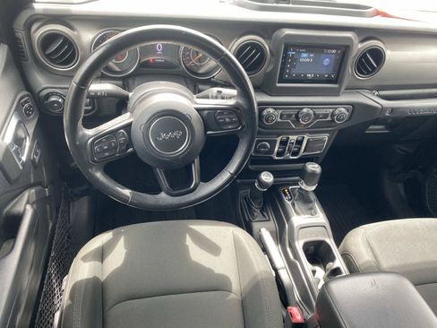 Used 2019 Jeep Wrangler Unlimited Sport S AWD/4WD image 18