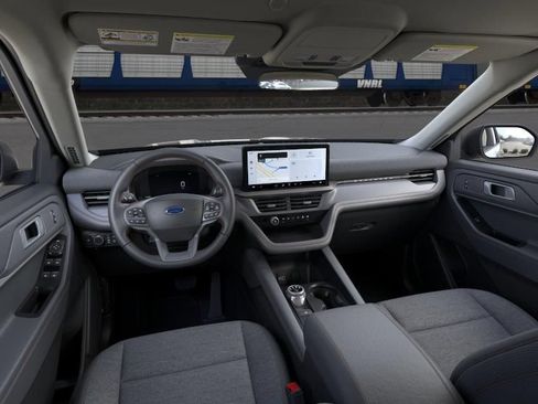 New 2026 Ford Explorer Active RWD image 9