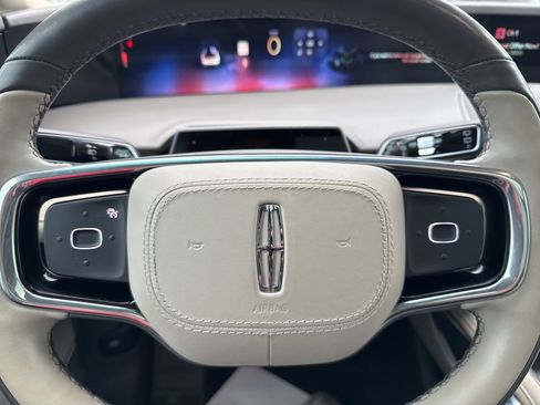 Used 2024 Lincoln Nautilus Premier w/ Equipment Group 102A image 30