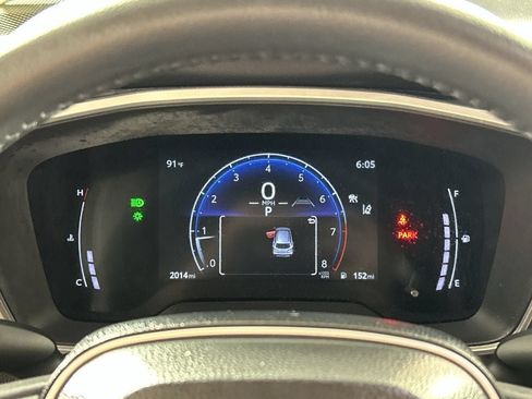 Used 2025 Toyota Corolla Cross XLE FWD image 14