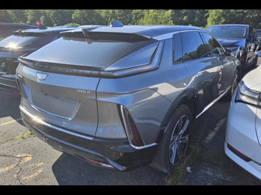 Used 2023 Cadillac Lyriq 2WD image 5