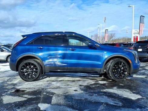 Used 2023 Cadillac XT4 Sport image 2