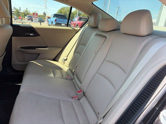 Used 2017 Honda Accord EX-L image 6