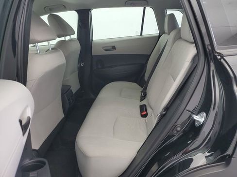 Used 2025 Toyota Corolla Cross L FWD image 12