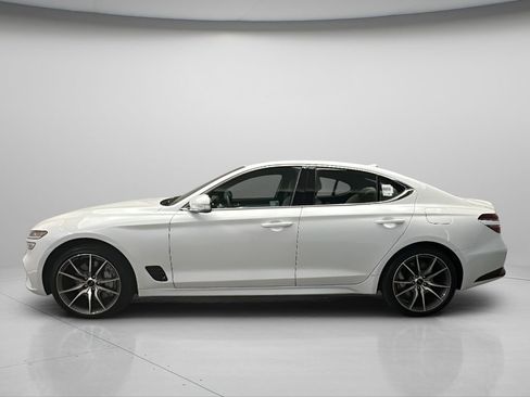 Certified 2025 Genesis G70 2.5T AWD/4WD image 2