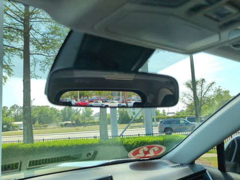 Certified 2022 Toyota RAV4 XLE Premium image 27