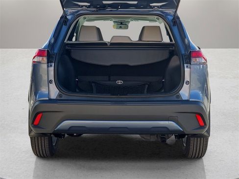 New 2026 Toyota Corolla Cross LE image 12