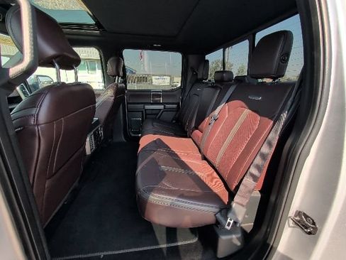 Used 2017 Ford F150 Platinum w/ Equipment Group 701A Luxury AWD/4WD image 13