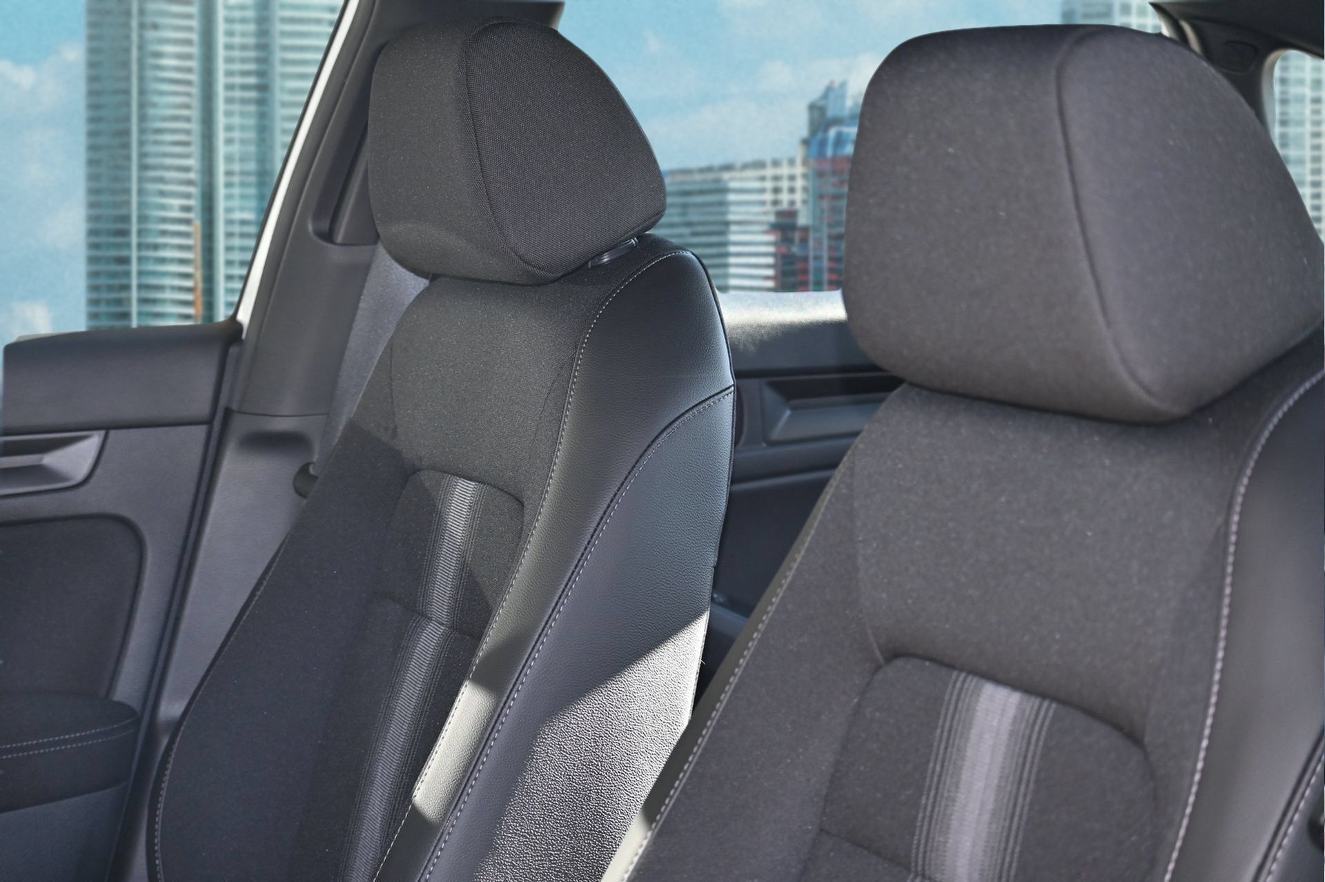New 2025 Honda Civic Sport image 11