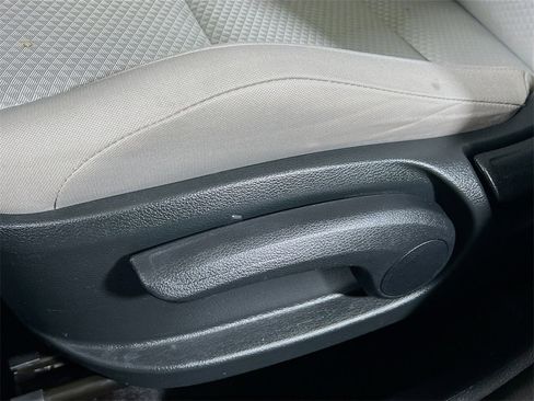 Used 2023 Kia Soul LX image 18