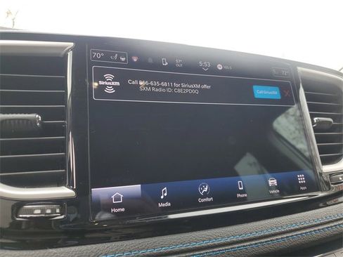 Used 2021 Chrysler Pacifica Touring w/ Uconnect Theater Family Group image 26