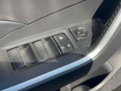 Used 2021 Toyota RAV4 XLE Premium AWD/4WD image 20