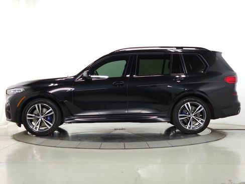 Used 2022 BMW X7 xDrive40i w/ M Sport Package AWD/4WD image 2