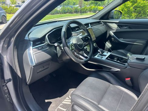 Used 2022 Jaguar F-PACE S AWD/4WD image 9