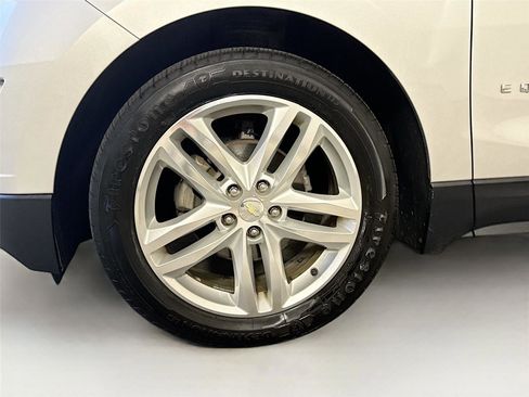 Used 2018 Chevrolet Equinox LS FWD image 23