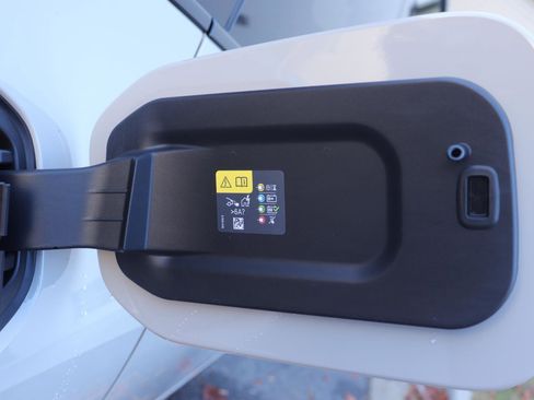 New 2026 BMW iX xDrive45 AWD/4WD image 10