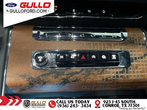 Used 2025 Lincoln Aviator Black Label AWD/4WD image 27
