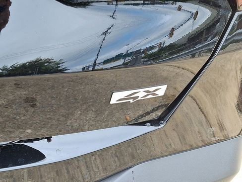 New 2026 Kia Sorento S image 18