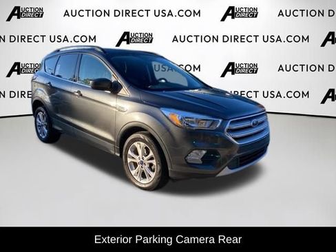 Used 2018 Ford Escape SE image 3