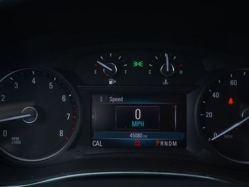 Used 2021 Buick Encore Preferred w/ Safety Package image 30