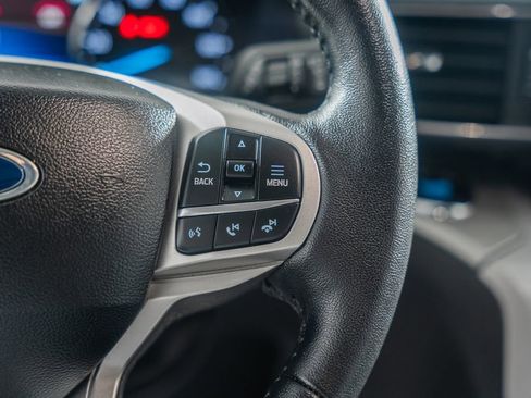 Used 2024 Ford Explorer XLT w/ Equipment Group 202A image 32