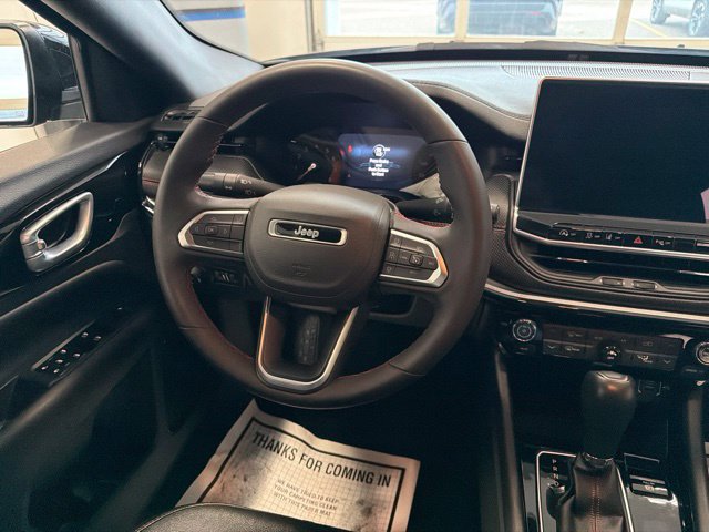 Used 2023 Jeep Compass Trailhawk w/ Trailhawk Convenience Group AWD/4WD image 29