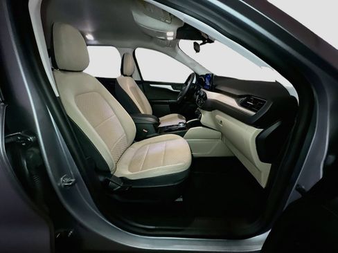 Certified 2022 Ford Escape SE AWD/4WD image 35