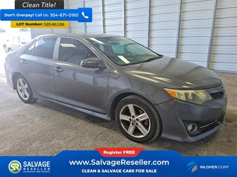 Used 2014 Toyota Camry SE FWD image 5