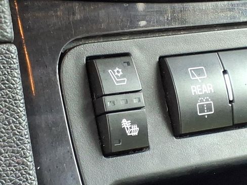 Used 2017 Buick Enclave Premium w/ Trailering Package image 10