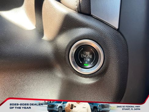 Used 2021 GMC Sierra 1500 SLT w/ SLT Premium Package image 29