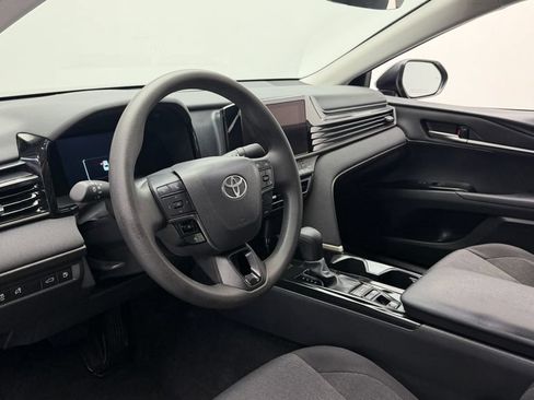 Used 2025 Toyota Camry LE FWD image 12