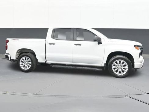Used 2025 Chevrolet Silverado 1500 Custom AWD/4WD image 17