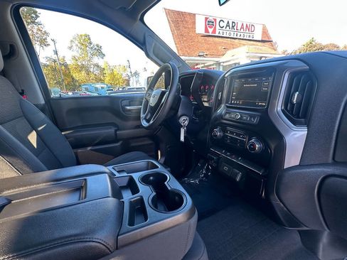 Used 2019 Chevrolet Silverado 1500 Custom Trail Boss w/ Custom Convenience Package image 22