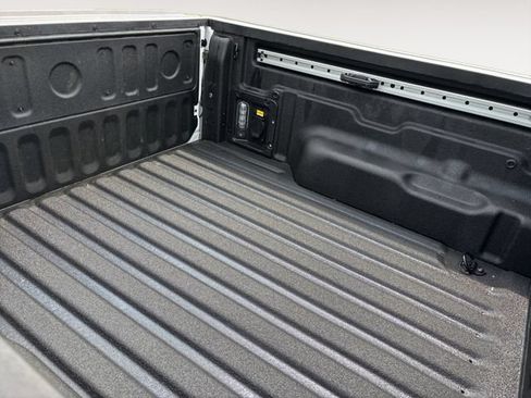 Certified 2025 Ford Maverick Lobo AWD/4WD image 15