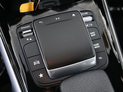 Used 2023 Mercedes-Benz GLB 250 4MATIC image 24