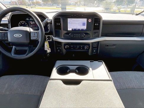 Used 2023 Ford F150 XLT image 12