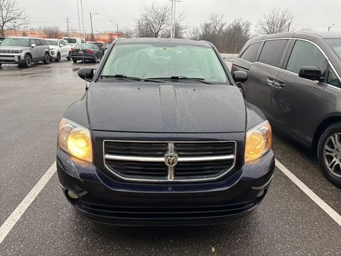 Used 2011 Dodge Caliber Mainstreet image 2