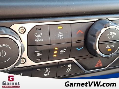 Used 2020 Jeep Wrangler Unlimited Sport image 25