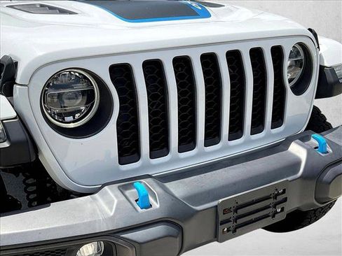 Used 2021 Jeep Wrangler Unlimited Rubicon 4xe AWD/4WD image 30