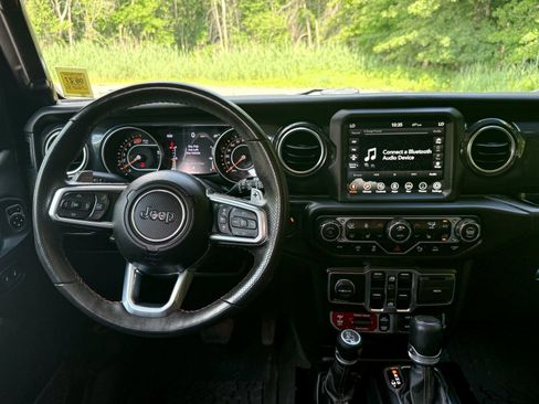Used 2023 Jeep Wrangler Unlimited Rubicon 392 w/ Trailer Tow Package AWD/4WD image 25