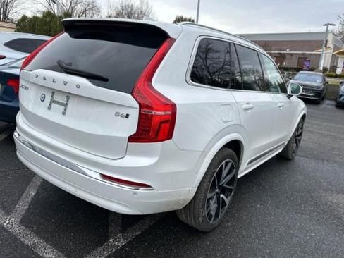 Used 2023 Volvo XC90 B6 Plus w/ Protection Package image 4