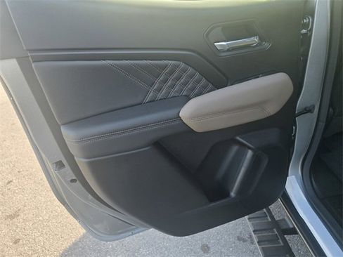 New 2026 GMC Canyon Denali image 13